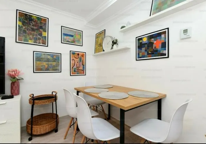 Peterfy With Inside Terrace Near The Keleti Railway Station Appartement